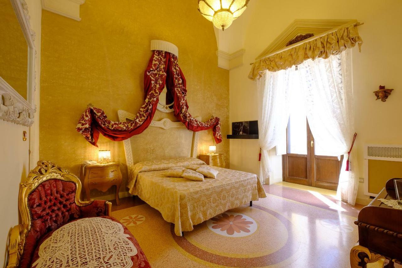 Palazzo Gallo Couette-café